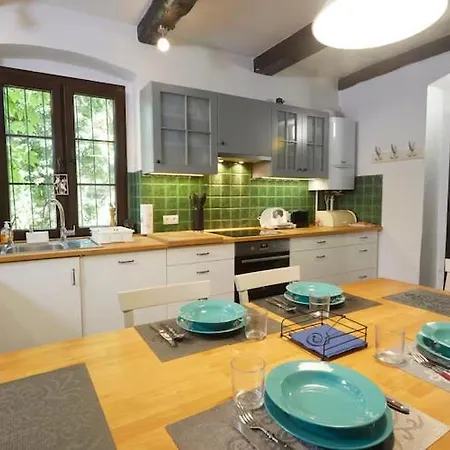 Comfortable Home, Pool, Sauna, Jacuzzi Vakantiehuis Sasino