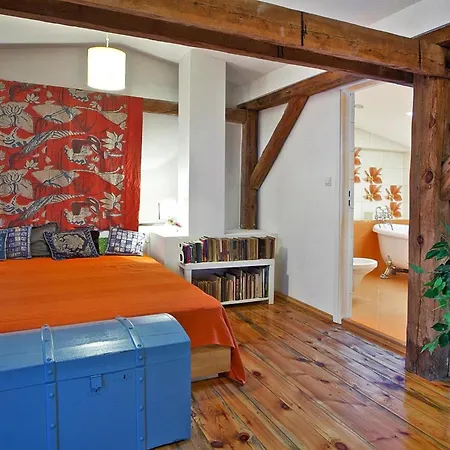 Comfortable Home, Pool, Sauna, Jacuzzi Ferienhaus *