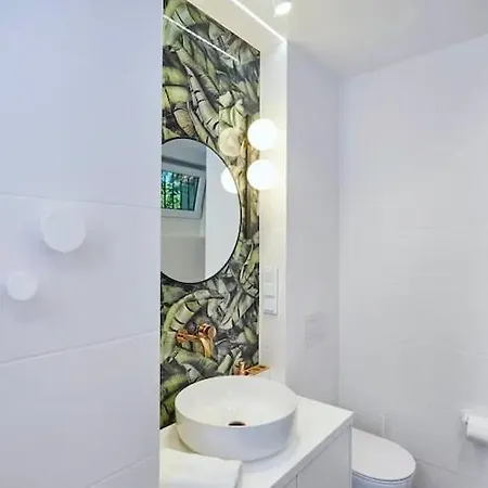 Comfortable Home, Pool, Sauna, Jacuzzi * 萨希诺
