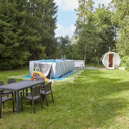 Comfortable Home, Pool, Sauna, Jacuzzi *
