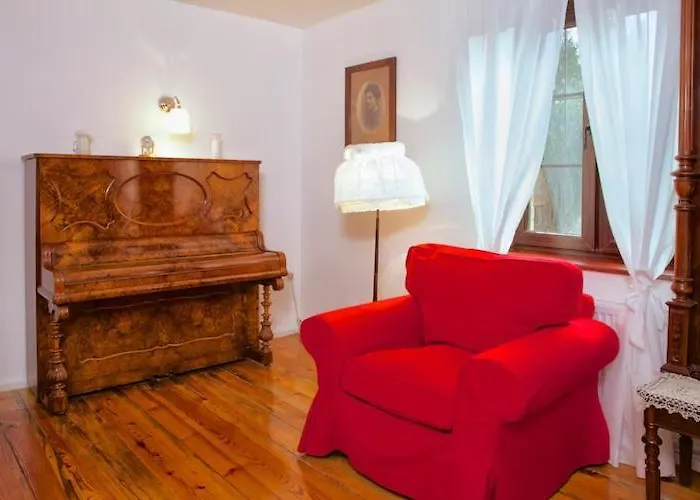 Comfortable Home, Pool, Sauna, Jacuzzi *