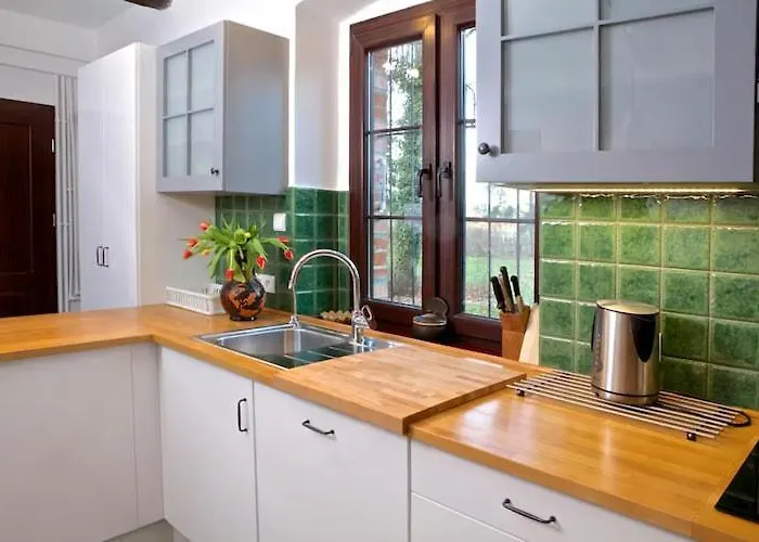 Comfortable Home, Pool, Sauna, Jacuzzi Sasino