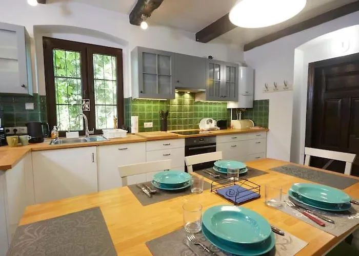 Comfortable Home, Pool, Sauna, Jacuzzi Ferienhaus Sasino