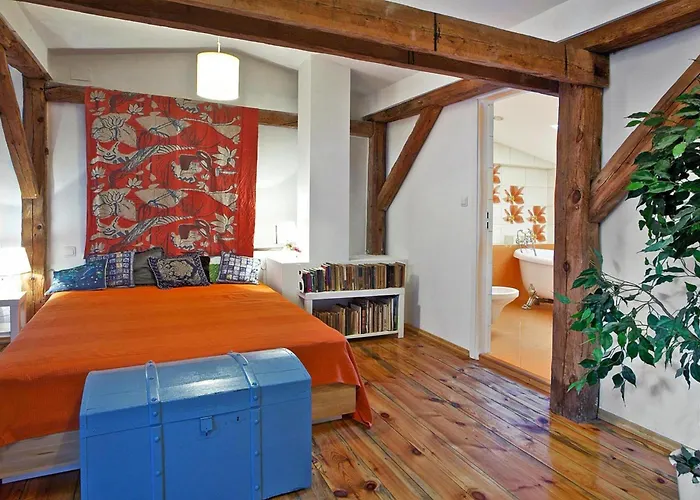 Comfortable Home, Pool, Sauna, Jacuzzi Ferienhaus *