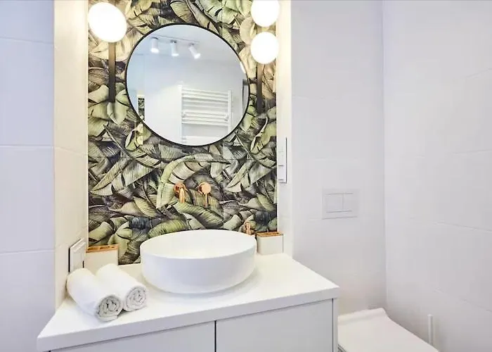 Comfortable Home, Pool, Sauna, Jacuzzi Ferienhaus Sasino