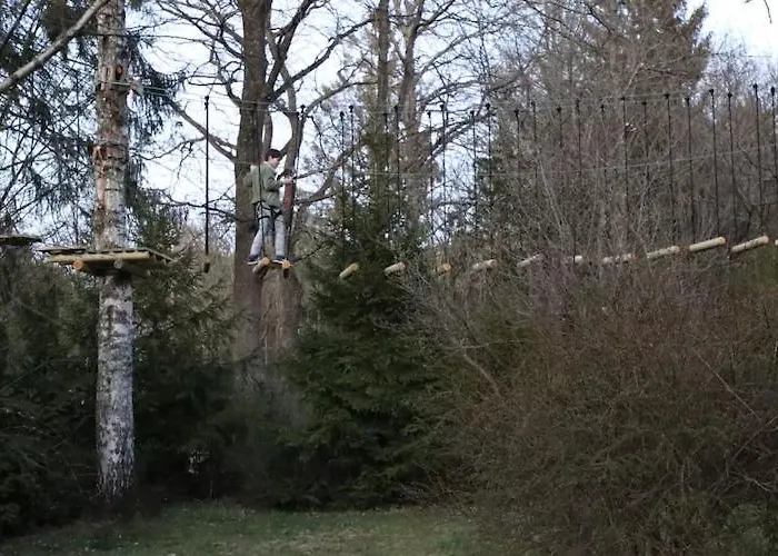 Comfortable Home, Pool, Sauna, Jacuzzi Ferienhaus *